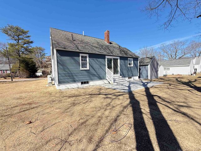 20 Doris Avenue, Portsmouth, NH 03801