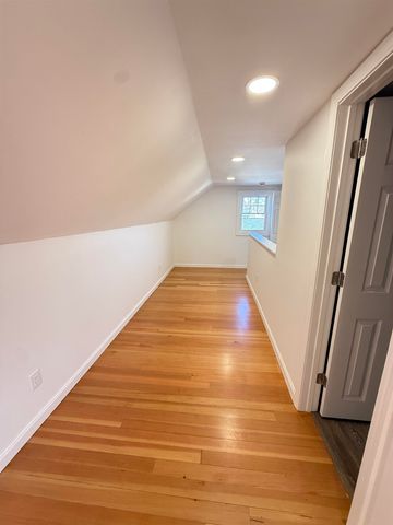 20 Doris Avenue, Portsmouth, NH 03801