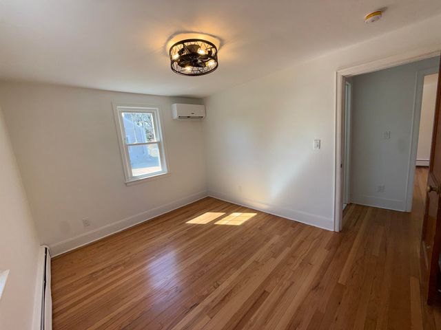 20 Doris Avenue, Portsmouth, NH 03801