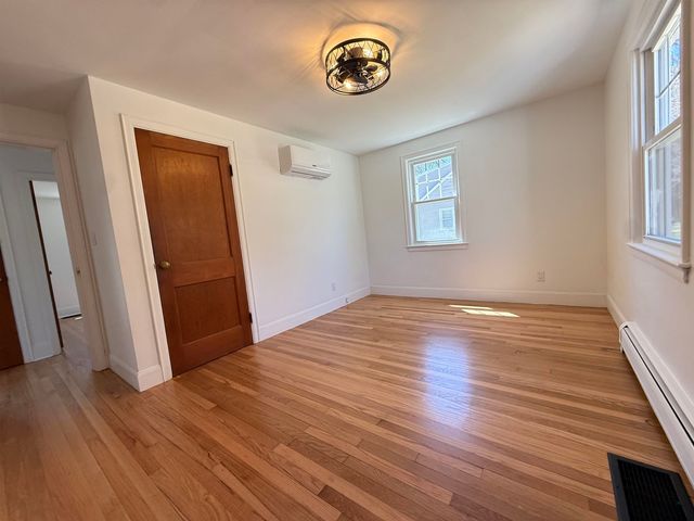 20 Doris Avenue, Portsmouth, NH 03801