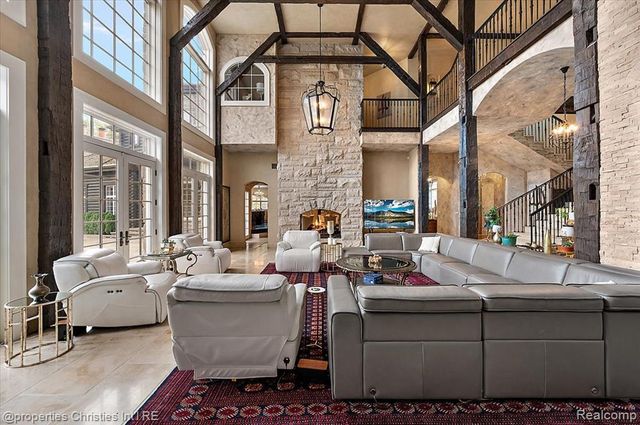 3701 Northwood, West Bloomfield, MI 48324