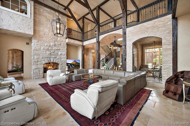 3701 Northwood, West Bloomfield, MI 48324