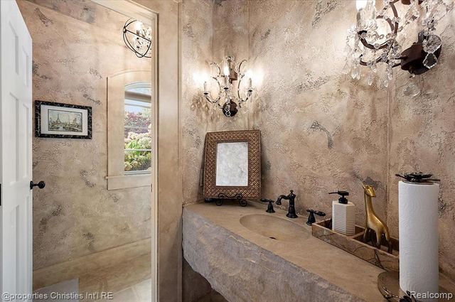 3701 Northwood, West Bloomfield, MI 48324