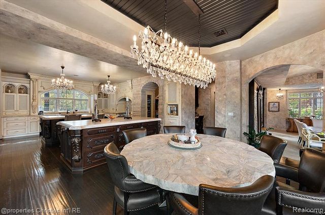 3701 Northwood, West Bloomfield, MI 48324