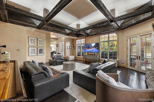 3701 Northwood, West Bloomfield, MI 48324