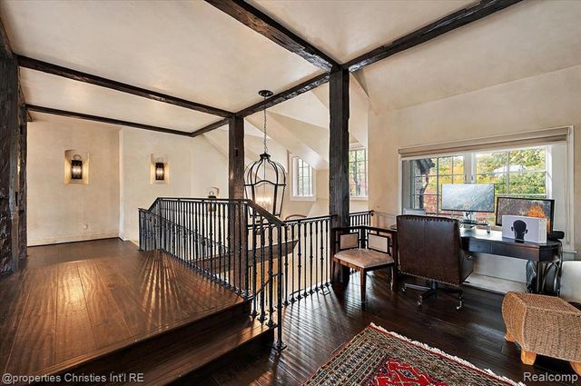 3701 Northwood, West Bloomfield, MI 48324