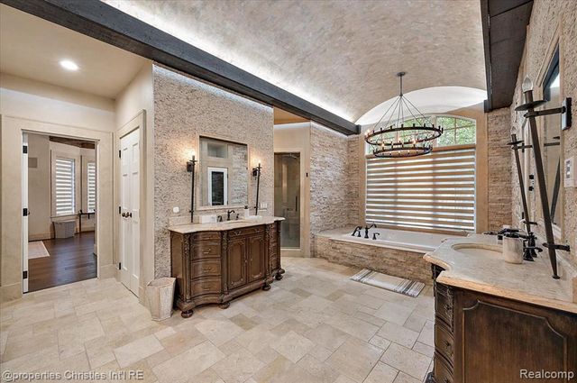 3701 Northwood, West Bloomfield, MI 48324