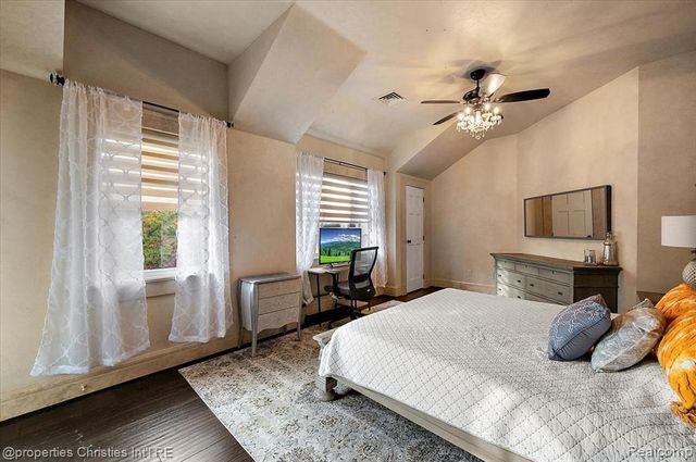 3701 Northwood, West Bloomfield, MI 48324