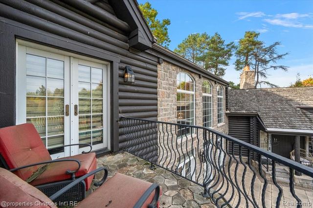 3701 Northwood, West Bloomfield, MI 48324