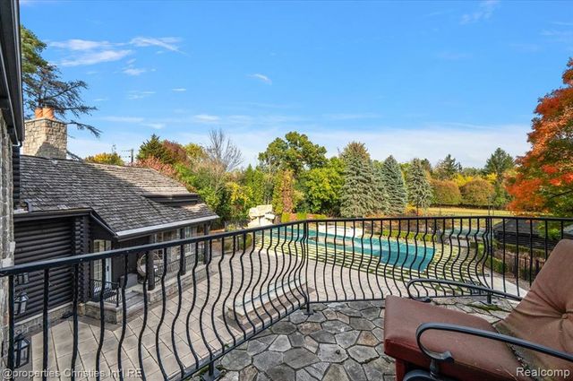 3701 Northwood, West Bloomfield, MI 48324