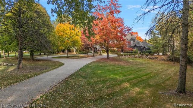 3701 Northwood, West Bloomfield, MI 48324