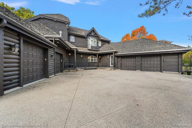 3701 Northwood, West Bloomfield, MI 48324