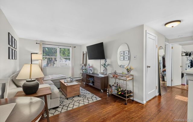 83 Whittier Avenue, North Merrick, NY 11566