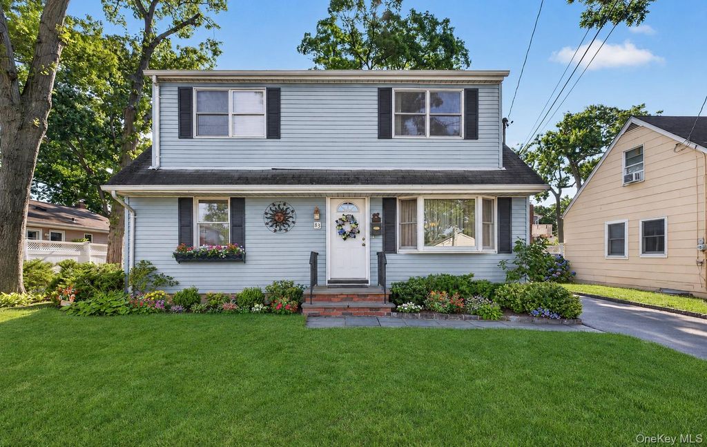 83 Whittier Avenue, North Merrick, NY 11566