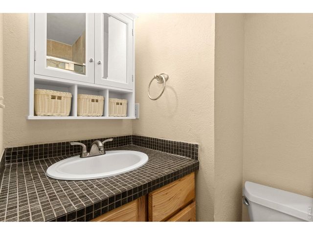 31 Kings Canyon Rd, Bellvue, CO 80512
