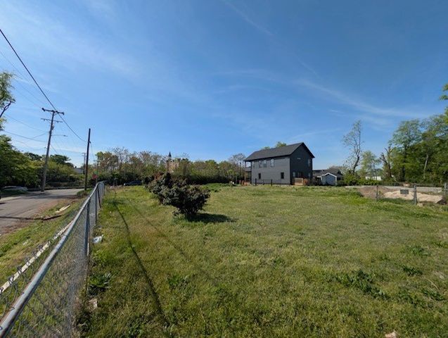 1700 Scovel St, Nashville, TN 37208