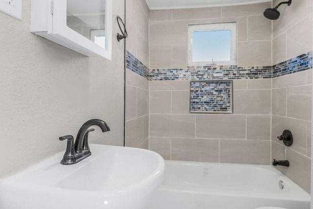 511 S Cedar Avenue, Independence, MO 64053