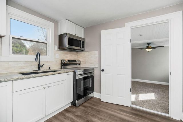 511 S Cedar Avenue, Independence, MO 64053