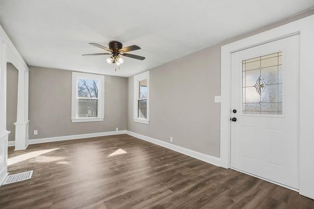 511 S Cedar Avenue, Independence, MO 64053