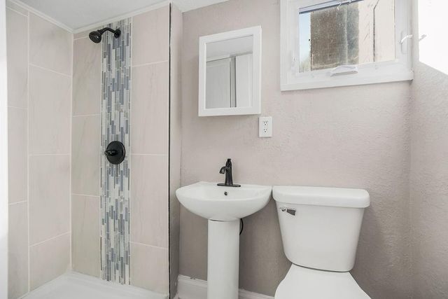 511 S Cedar Avenue, Independence, MO 64053