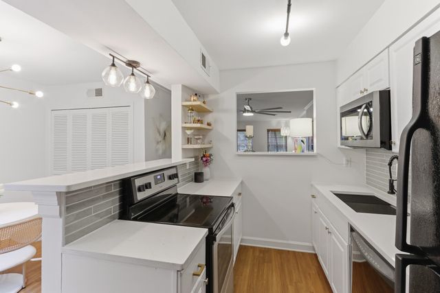 540 Peabody Sq Unit 540, Memphis, TN 38104