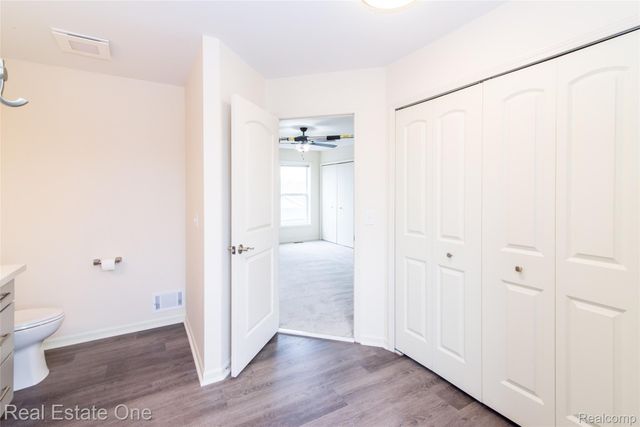 416 Umberland Drive, Howell, MI 48843