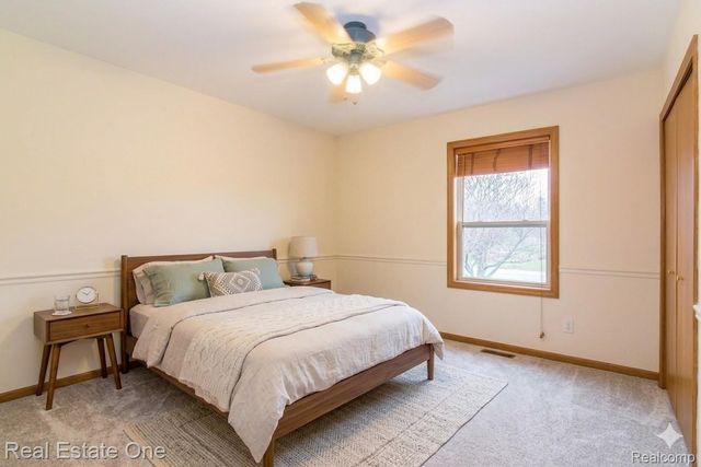 416 Umberland Drive, Howell, MI 48843