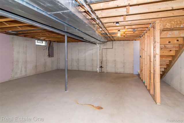 416 Umberland Drive, Howell, MI 48843