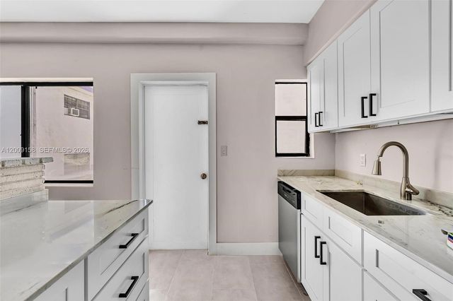 1165 Marseille Dr 9, Miami Beach, FL 33141