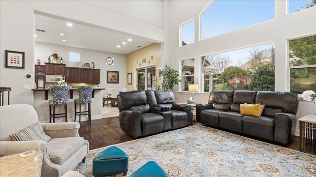 2188 Maloney Dr, Lincoln, CA 95648