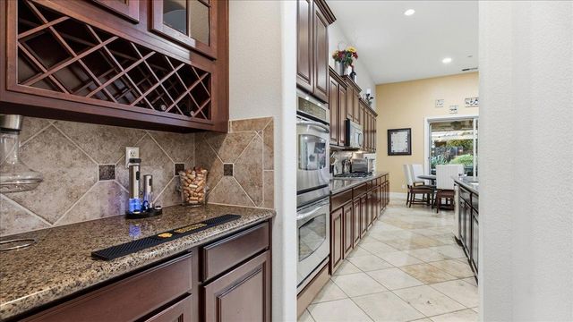 2188 Maloney Dr, Lincoln, CA 95648