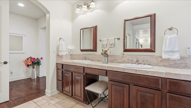 2188 Maloney Dr, Lincoln, CA 95648