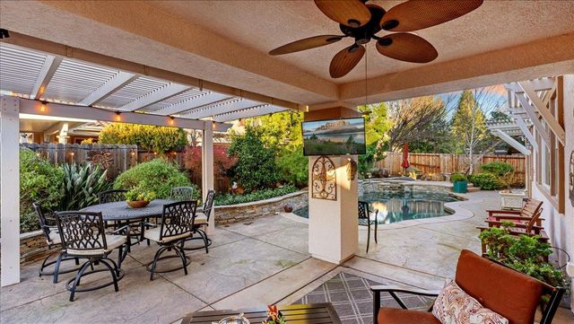 2188 Maloney Dr, Lincoln, CA 95648