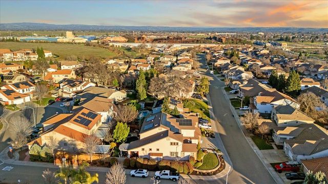 2188 Maloney Dr, Lincoln, CA 95648