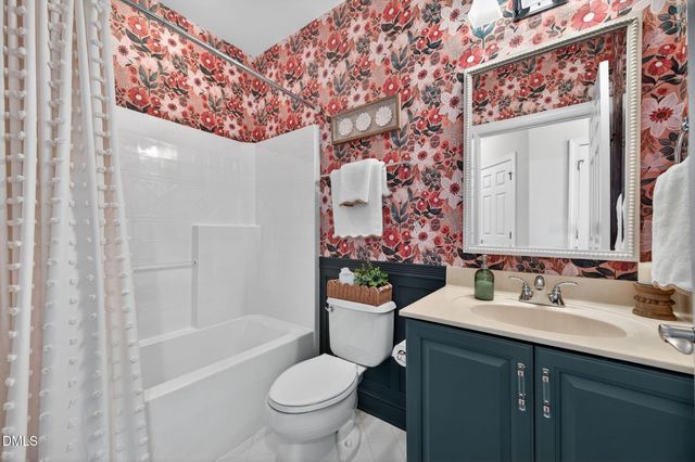 10511 Rosegate Court 305, Raleigh, NC 27617