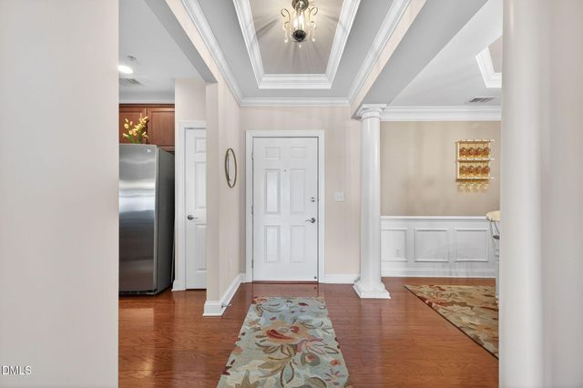 10511 Rosegate Court 305, Raleigh, NC 27617