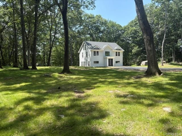 18 Laurel Road, South Salem, NY 10590