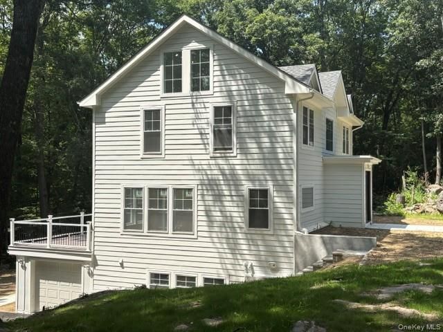 18 Laurel Road, South Salem, NY 10590