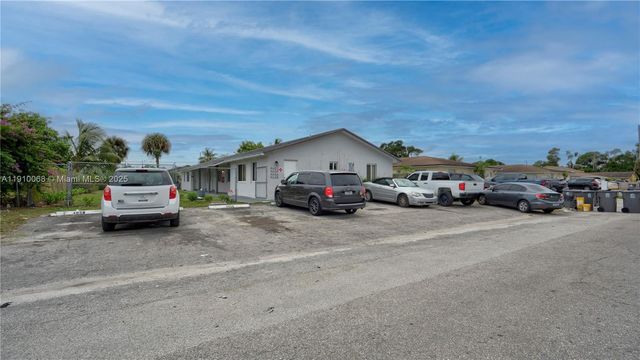 4658 Myla Ln 4658, West Palm Beach, FL 33417