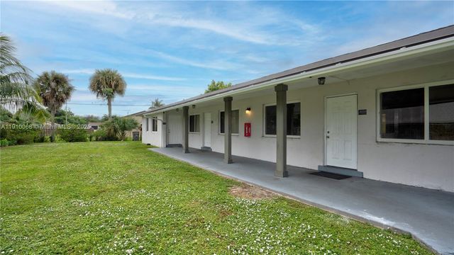 4658 Myla Ln 4658, West Palm Beach, FL 33417