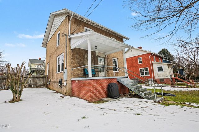 2415 Hubbard Street, Greensboro, NC 27405