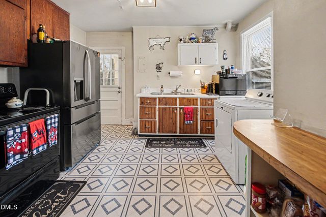 2415 Hubbard Street, Greensboro, NC 27405