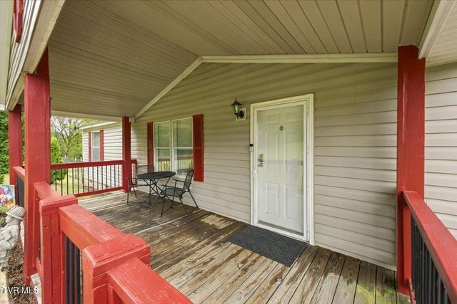 1032 Pleasant Drive, Jonesborough, TN 37659