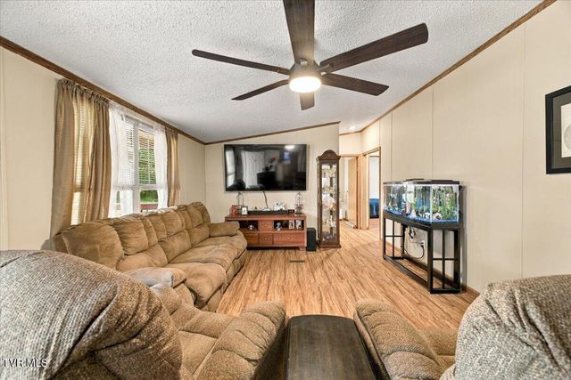 1032 Pleasant Drive, Jonesborough, TN 37659