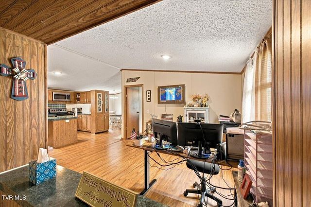 1032 Pleasant Drive, Jonesborough, TN 37659