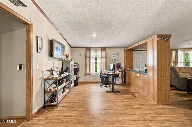 1032 Pleasant Drive, Jonesborough, TN 37659