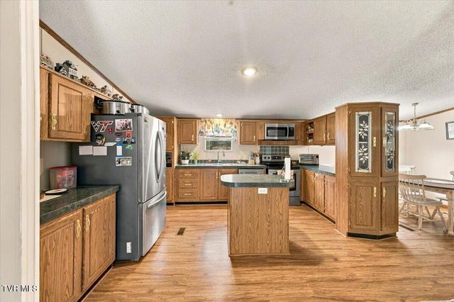 1032 Pleasant Drive, Jonesborough, TN 37659