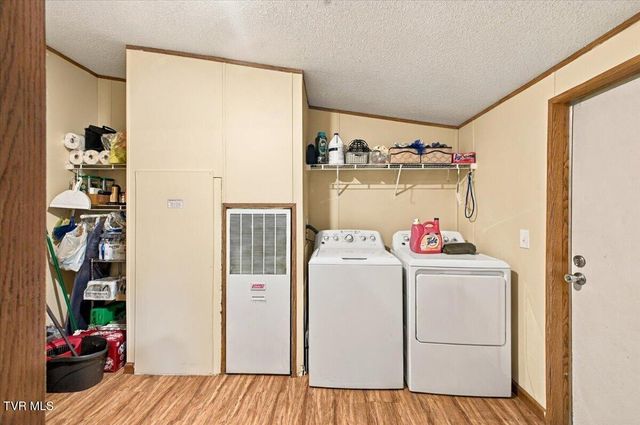1032 Pleasant Drive, Jonesborough, TN 37659