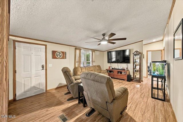 1032 Pleasant Drive, Jonesborough, TN 37659