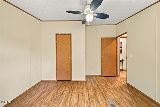 1032 Pleasant Drive, Jonesborough, TN 37659